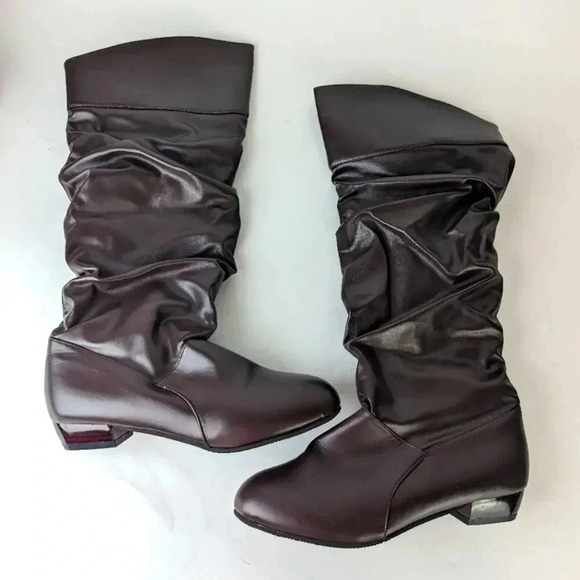NWT Slouchy Heeled Knee High Boors - Picture 1 of 6
